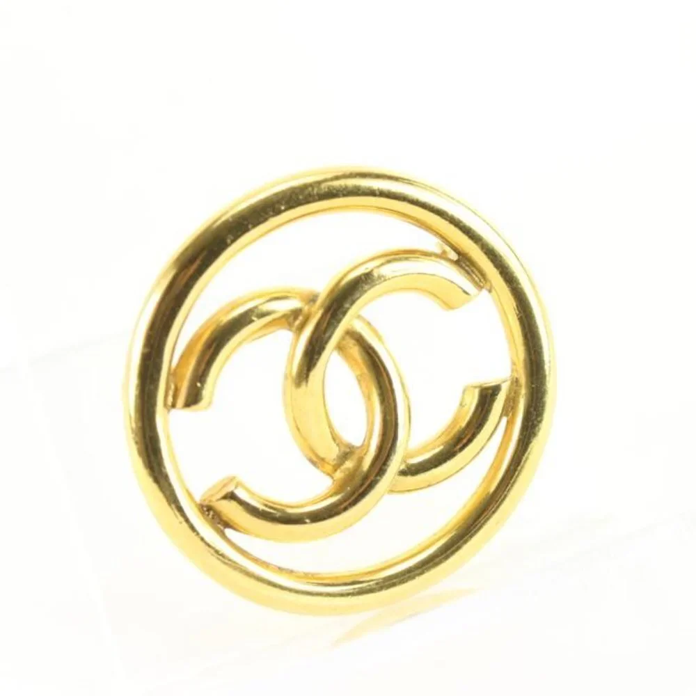 Chanel 93P 24k Gold Plate CC Logo Circle Brooch Pin 31ck824s